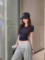 Short-Sleeve Crew Neck Crop Slim Fit T-Shirt / Mid Rise Baggy Pants